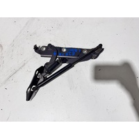 Jaguar XF Left Bootlid Hinge / Strut X250 06/2008-05/2015