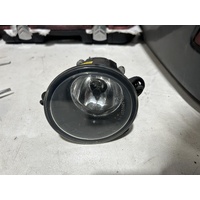Land Rover Discovery Right Fog Light L319 10/2009-02/2014