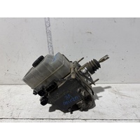 Toyota Land Cruiser Brake Booster UZJ100 01/1998-10/2007