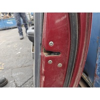 Toyota Hilux Right Front Door Lock Mechanism RZN174 09/1997-03/2005