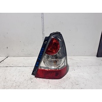 Subaru Forester Right Tail Light 06/2005-02/2008