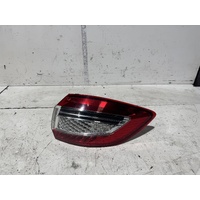 Ford Mondeo Right Tail Light MC 11/2010-12/2014