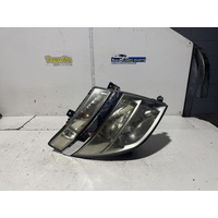 Nissan Elgrand Right Head Light E51 05/2002-08/2004