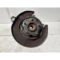 Nissan Elgrand Left Rear Hub Assembly E51 05/2002-12/2010