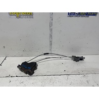 Toyota Hilux Left Front Door Lock Mechanism KUN26 02/2005-08/2015