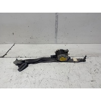 Toyota Hilux Right Front Seat Belt KUN26 03/2005-06/2011