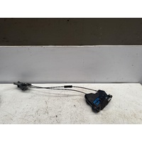 Toyota Hilux Right Front Door Lock Mechanism KUN26 02/2005-08/2015