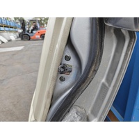Nissan Elgrand Left Front Check Strap E51 05/2002-12/2010