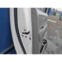 Toyota Hilux Left Rear Door Lock Mechanism KUN26 03/2005-08/2015