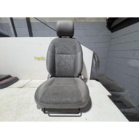 Toyota Hilux Right Front Seat KUN26 02/2005-08/2009