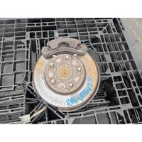 Toyota Hilux Right Front Hub Assembly KUN16 03/2005--08/2015