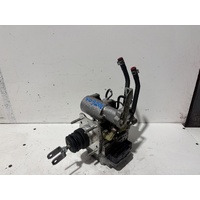 Lexus CT200H ABS Booster Assembly ZWA10 03/2011-10/2022