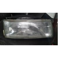 Nissan Maxima Right Head Light J30 05/1990-01/1995