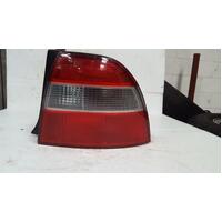 Honda Accord Right Tail Light CD 10/1993-10/1995