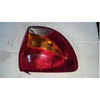 Kia Rio Left Tail Light DC 07/2000-12/2002