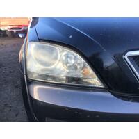 Kia Sorento BL right headlight 2003-200606