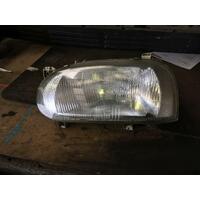 Volkswagen Golf Left Headlight Single Beam Oval Plug 03/1994-09/1998