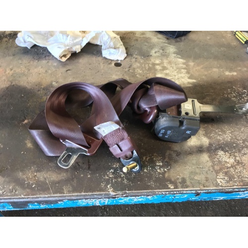 Toyota Cressida Right Front Seatbelt MX83 10/1988-10/1992