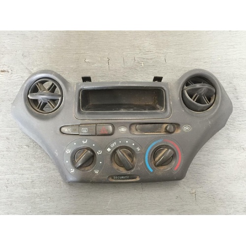 Toyota Echo Heater Controls NCP10 10/1999-09/2005