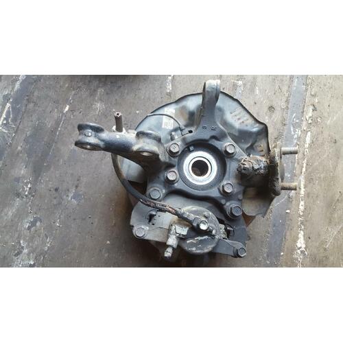 Toyota Corolla Right Front Hub Assembly ZRE152 03/2007-12/2013