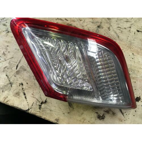 Toyota Camry AHV40 Right Bootlid Lamp Hybrid Led Type 12/2009-11/2011