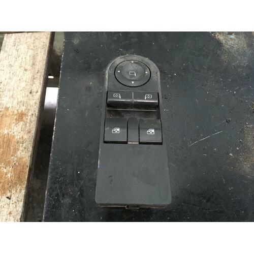 Holden Astra AH Master Window Switch 2 Swtich 14 Pin 10/2004-08/2009