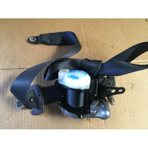 Toyota Celica Left Front Seatbelt ZZT231 11/1999-10/2005