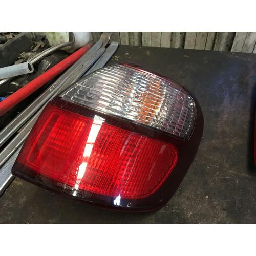 Subaru Outback 3rd Gen Right Tail Light Ichikoh 12/1998-08/2003