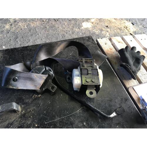 Toyota Celica Seat Belt Left Front ST204 07/1993-11/1999