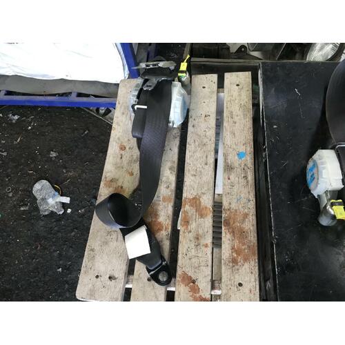 Toyota Camry Left Front Seatbelt ACV40 06/2006-11/2011