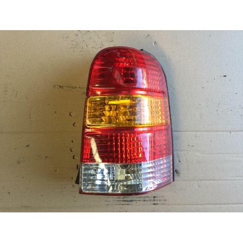 Ford Escape Right Tail Light BA 02/2001-05/2006