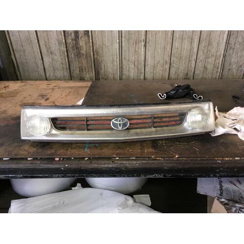 Toyota Estima Grille CXR10 1991-2000