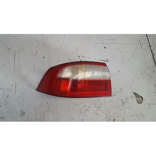 Renault Laguna S2 Hatch Left Tail Light 04/2002-09/2006