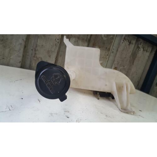 Toyota Camry Washer Bottle AVV50 12/2011-10/2017