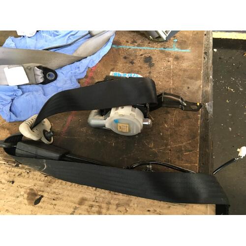 Mazda 2 Seat Belt Right Front and Stalk DE 05/2010-09/2014 