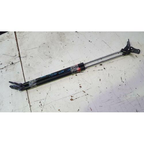 Toyota Tarago ACR30 Hatch Strut Pair 06/2000-02/2006