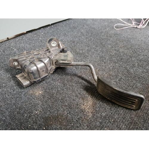 Toyota Hiace Accelerator Pedal TRH201 03/2005-04/2019