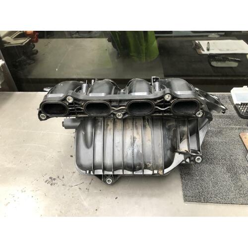 Toyota Camry Inlet Manifold AHV40 12/2009-11/2011