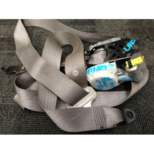 Mitsubishi Outlander Left Front Seatbelt ZF 12/2002-10/2006