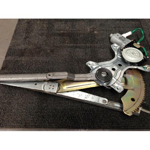Toyota Corolla Right Front Window Regulator AE112 10/1998-11/2001