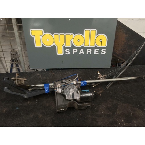 Toyota Spacia Front Wiper Assembly SR40 02/1998-12/2001
