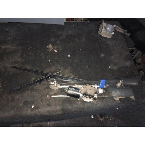 Toyota Echo Front Wiper Assembly NCP10 10/1999-09/2005