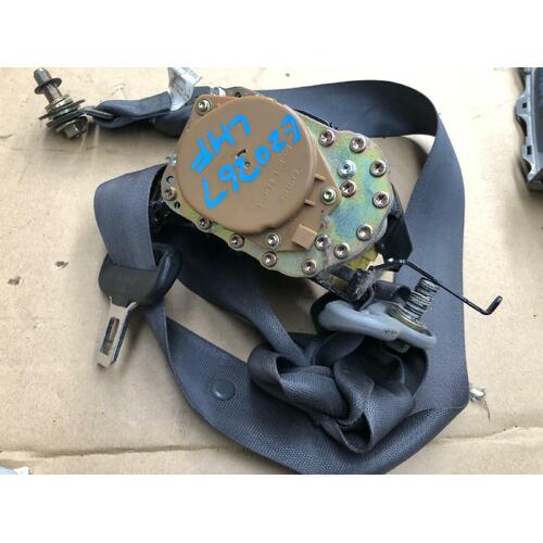 Honda CR-V Left Front Seatbelt RD7 12/2001-02/2007