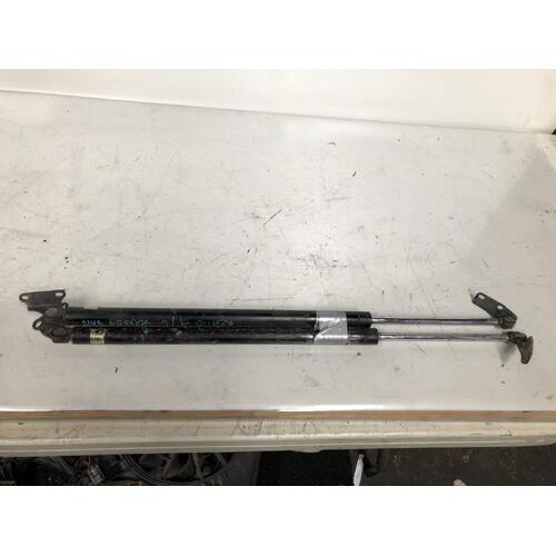 Toyota Hiace RZH113 Tailgate Struts 11/1989-12/2004