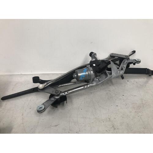 Toyota Corolla Front Wiper Assembly ZRE182 10/2012-06/2018
