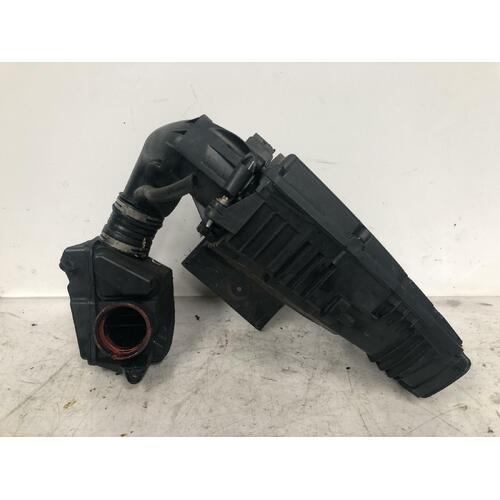 Mercedes C180 Air Cleaner Box CL203 10/2002-06/2007
