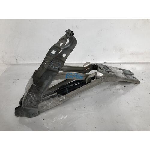 Holden Commodore Bonnet Hinges and Struts VE 08/2006-04/2013