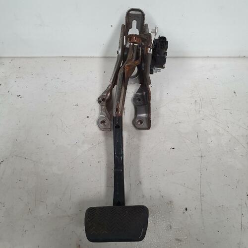 Toyota Prius Brake Pedal ZVW30 07/2009-12/2015