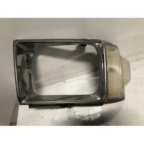 Toyota 4 Runner Left Head Light Surround with Corner Light VZN130 09/89-10/91