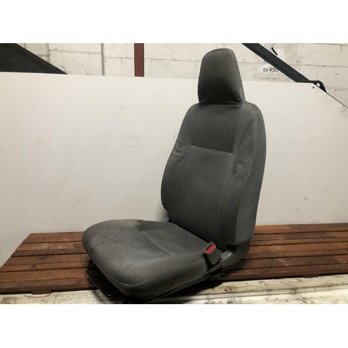 Toyota HIACE Front Seat TRH201 Right Front LWB/SWB 03/05-01/14 
